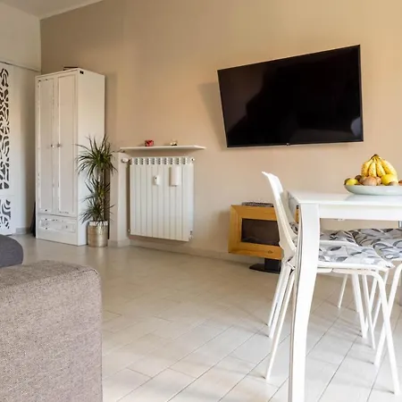 Estate Apartment *